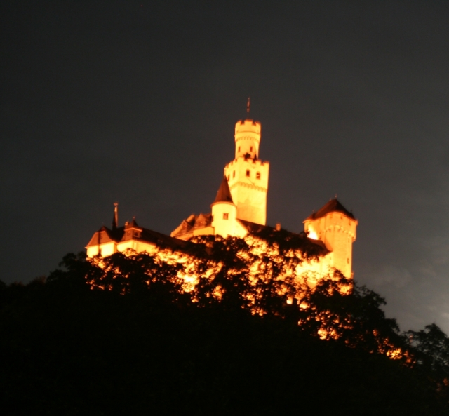 Marksburg bei Nacht